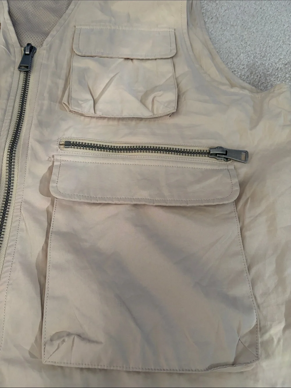 Forever 21 Men's Beige/Tan Multi-Pocket Utility Vest -Size Medium